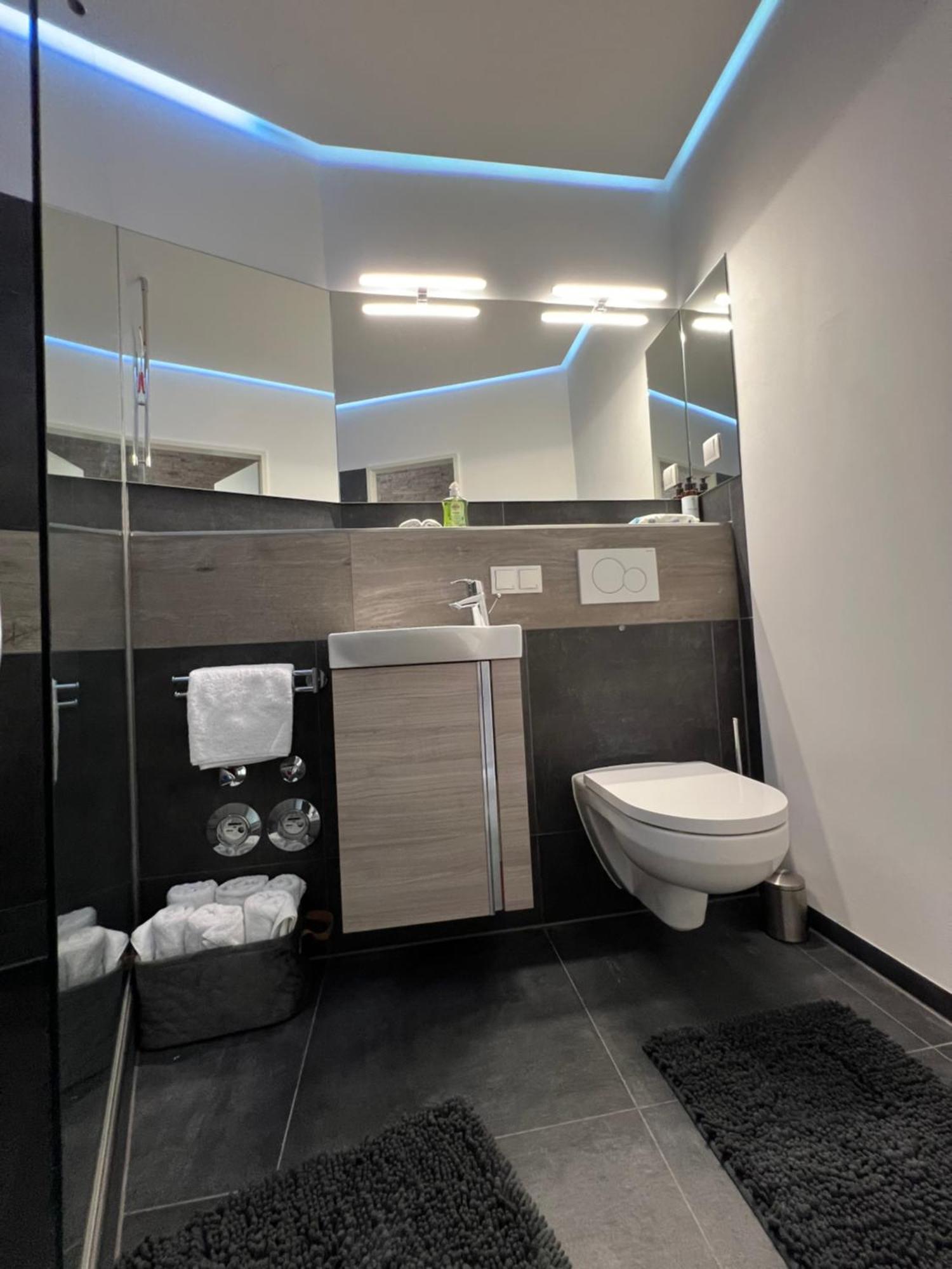 Hafenblick Apartment Шлесвиг Екстериор снимка
